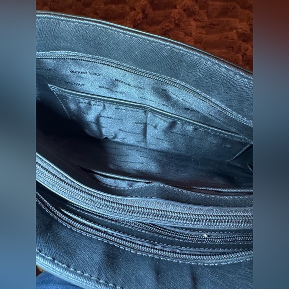 Michael Kors Large Black Leather Double Handle Tote Bag. - Picture 5 of 10